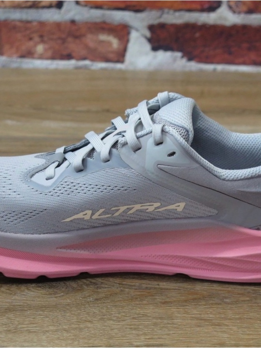 Altra Women's Gray and Pink Athletic Running Shoe - Picture 5 of 7